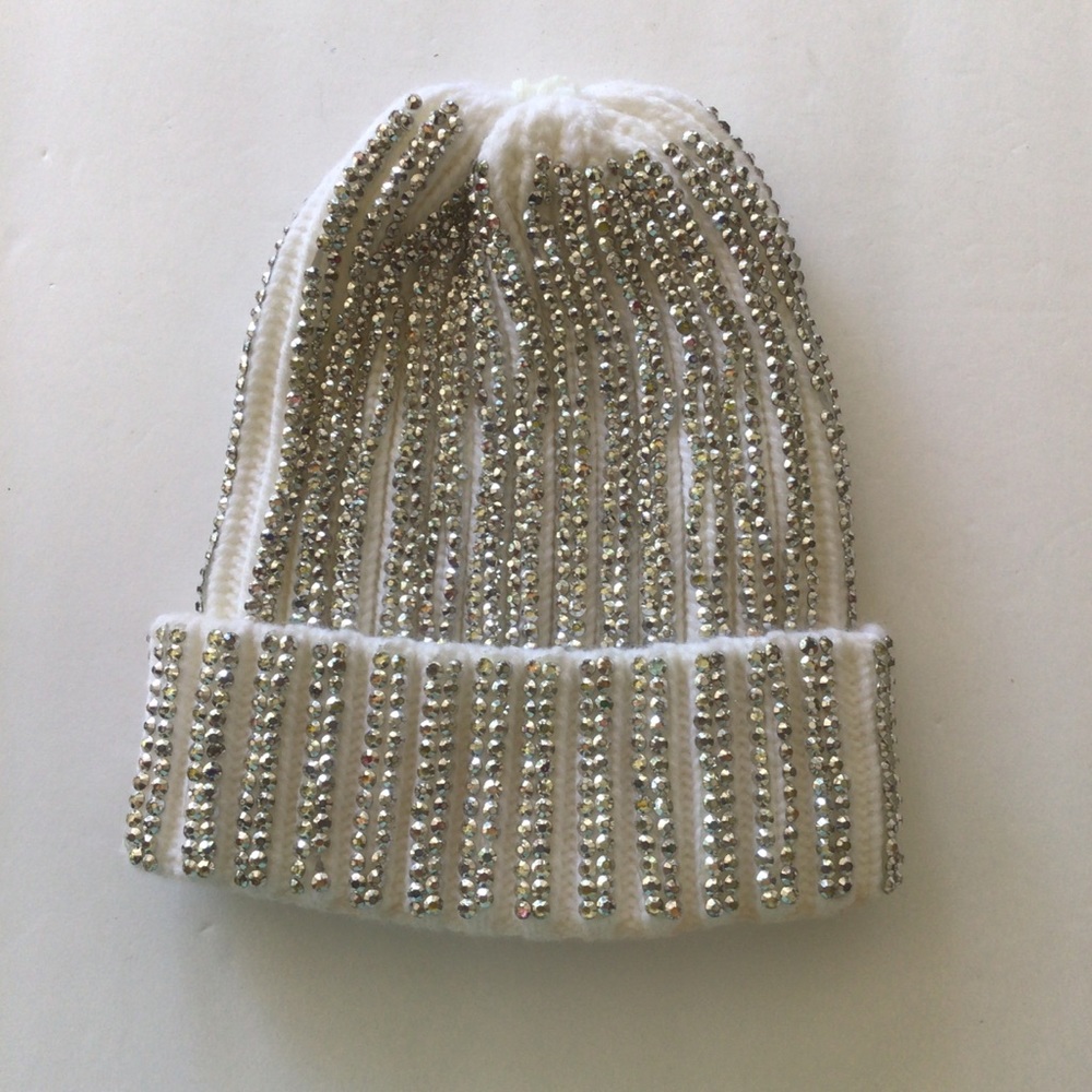 RHINESTONE KNIT WHITE EMBELLISHED HAT OSFM